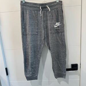 Nike Cropped Jogger Bottoms